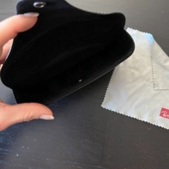 Ray Ban Sunglass Case with Cleaning Rag - Picture 2 of 2